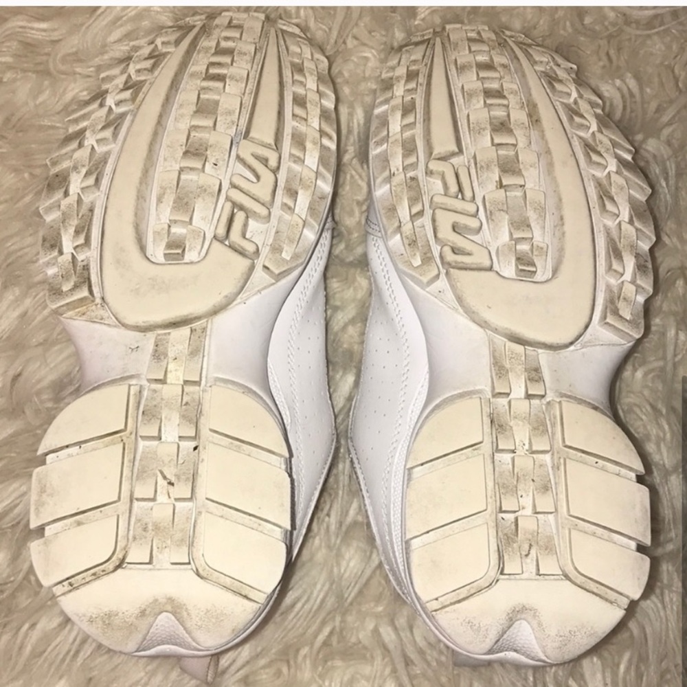 Filas - Picture 3 of 4